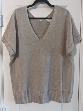 V-Neck Knit Top